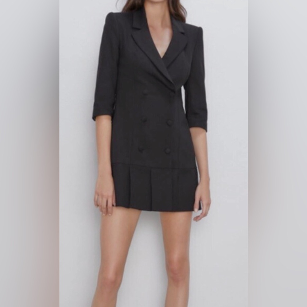 Zara Black Pleated Mini Dress with Three-Quarter Sleeves